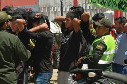 allanamiento a casa de campaña de Bolivia Dice No en Villa 1ro de Mayo