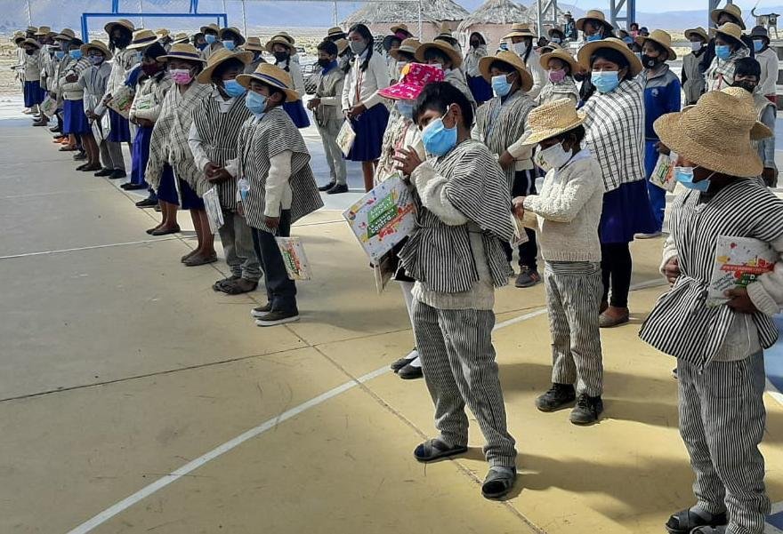 Educación en los pueblos Urus del Lago Poopó