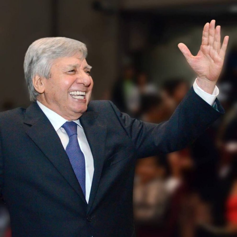 Percy Fernández se despide de la alcaldía cruceña con una carta