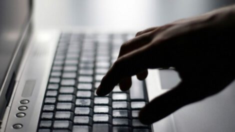 Red de pornografía infantil desmantelada en internet