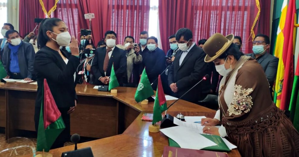 Iris Flores presidente Concejo Municipal El Alto