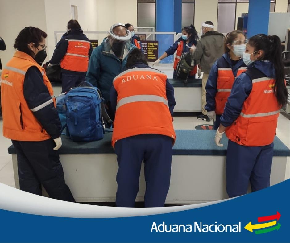 Control de mercancías por la Aduana Nacional