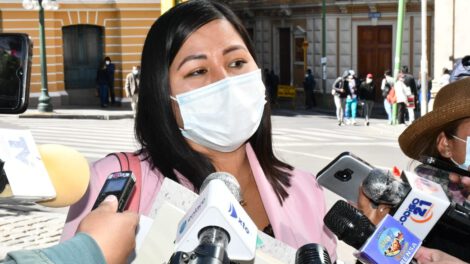 Bono para huérfanos de feminicidio propuesto por la diputada Estefanía Morales