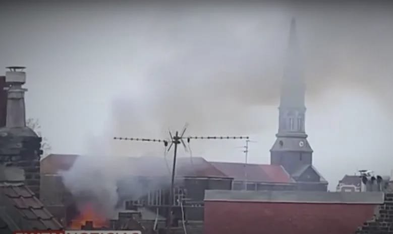Incendio en la Iglesia de San Pedro y San Pablo de Francia