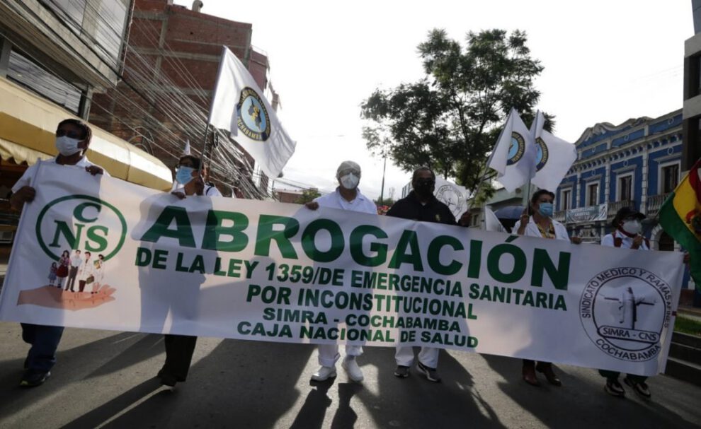 Paro de médicos en demanda de la abrogación de la Ley de Emergencia Sanitaria