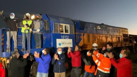 tren de carga a Visviri
