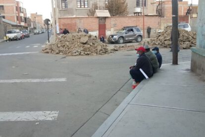 Bloqueo de ferrocarril por el sector transporte en Bolivia