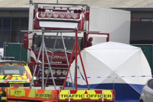 39 personas muertas en un camión en el Reino Unido