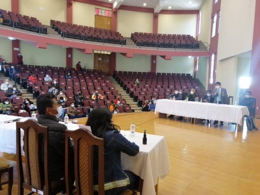 COEM de Sucre determina que comercio y transporte deben trabajar al 50% de su capacidad