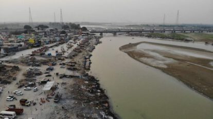 Cadáveres en el río Ganges