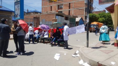 Médicos del SSU acatan medidas de presión por elecciones generales