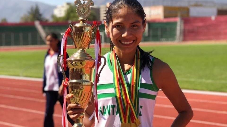 Deportista boliviana Carla Lorena Ríos garantiza su viaje a Ecuador