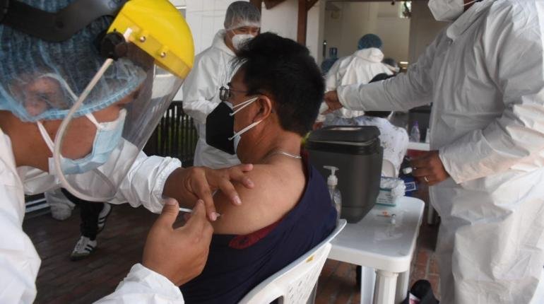 Vacunas contra el Covid-19 en Bolivia