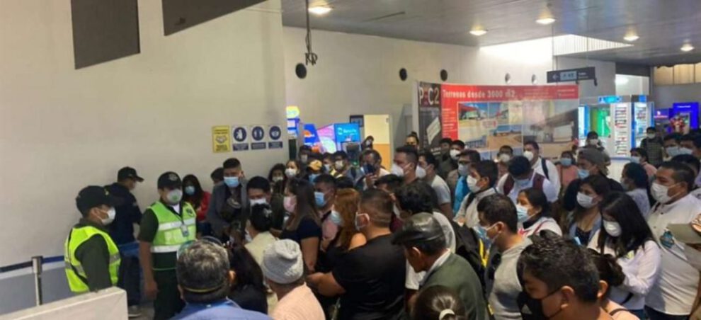 Protestas en aeropuertos por el paro de Aasana