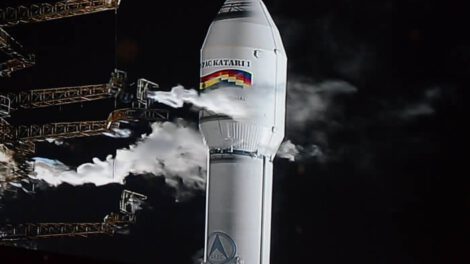 satélite Tupac Katari en órbita