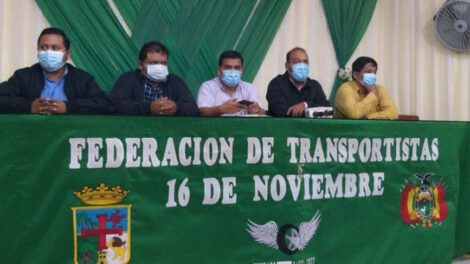 Transportistas en estado de emergencia en Santa Cruz