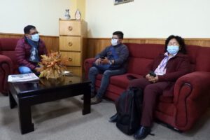 Sorteo de bolillos entre MTS y MAS para definir concejal en Santiago de Andamarca