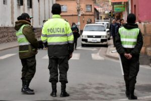 Gobierno ordena a la Policía no aplicar multas ni sanciones dispuestas por alcaldías