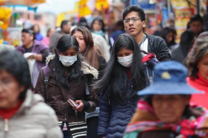 Vacunación anticovid a menores de 50 años
