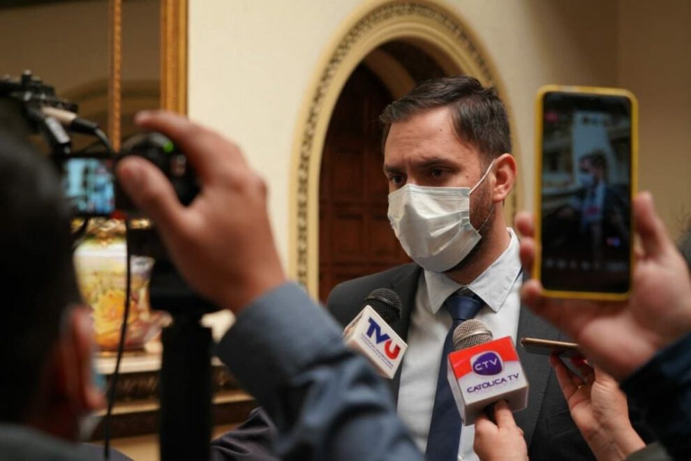 Del Castillo ratifica Policía no arrestos por un tema sanitario