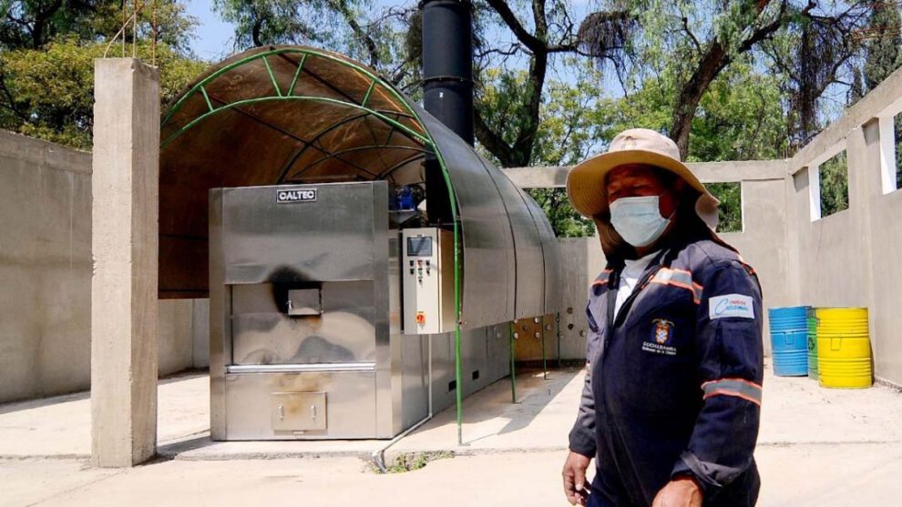 Crematorio en Cochabamba colapsa por incremento de decesos