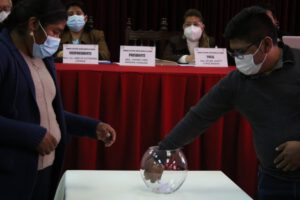 Santiago de Andamarca y la suerte en la elección de concejalía
