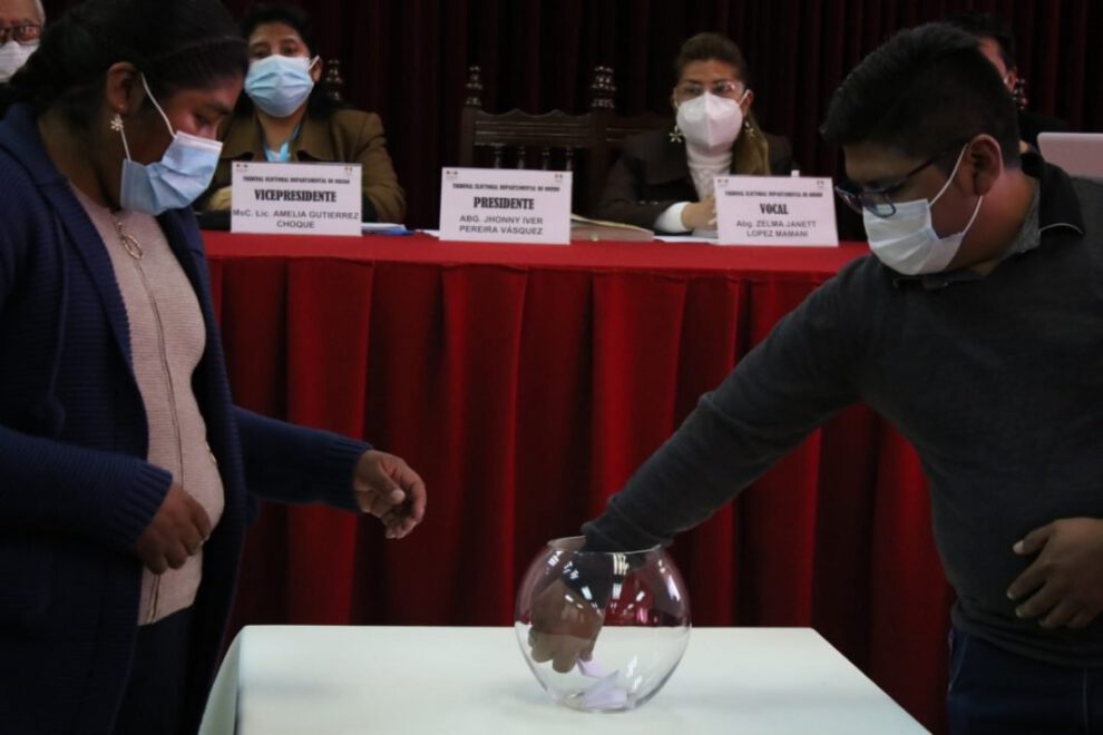 Santiago de Andamarca y la suerte en la elección de concejalía