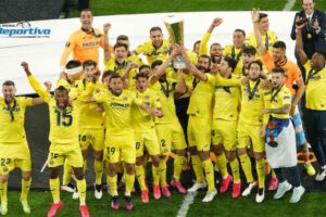 Villarreal campeón Europa League celebrando el título