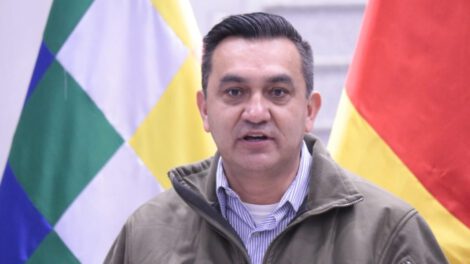 Añez no participó en el contrato de equipos antimotines
