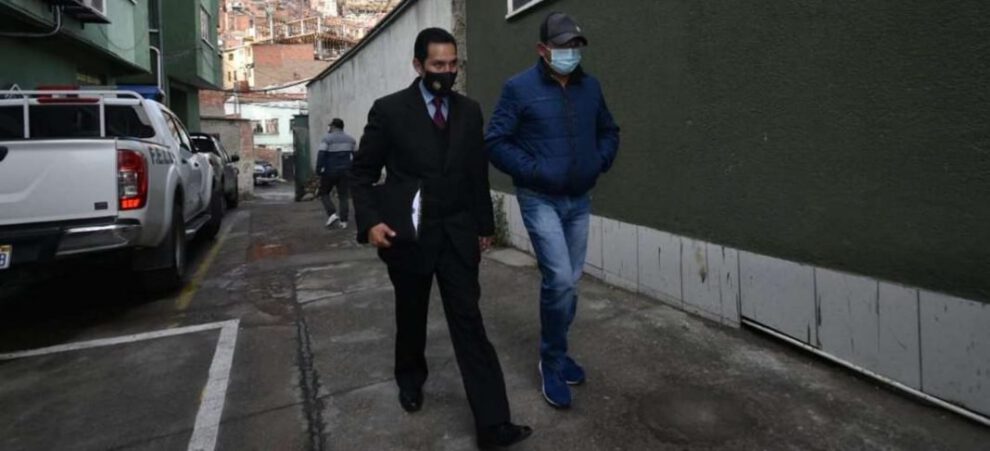 Aprehenden al capitán Ivar Víctor Gómez