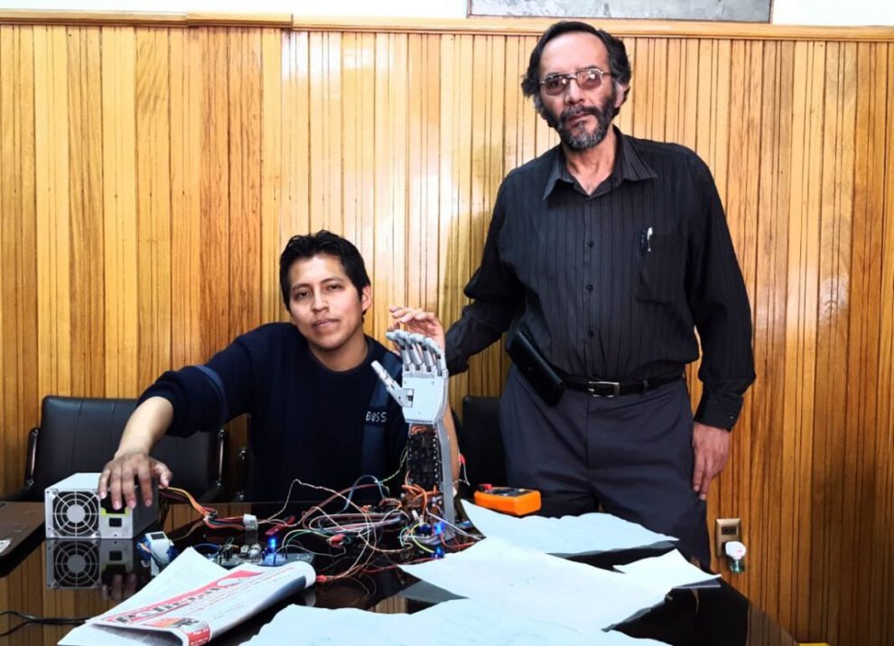 Rector de la UTO, David Ismael Rojas, afirma que la institución tiene una posición política imparcial