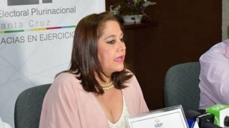 Renuncia de Sandra Kettels, Expresidente del TED en Santa Cruz