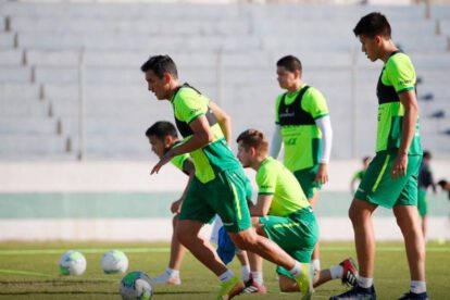 Entrenamiento de la Selección Boliviana con la vacuna Sinopharm