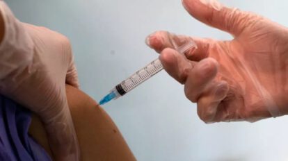Vacuna Pfizer en Chile para menores de entre 12 y 16 años