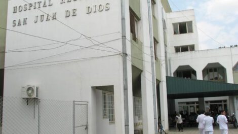 Personal de salud en Tarija reclama sueldos adeudados en el Hospital San Juan de Dios