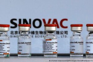 Vacuna Sinovac aprobada por la OMS para uso de emergencia