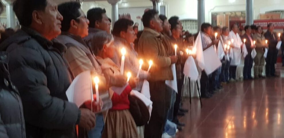 Paz para el país en la Eucaristía conmemorativa
