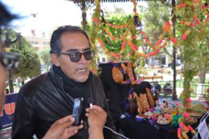 Tumba para las almas en la plaza 10 de Febrero de Oruro