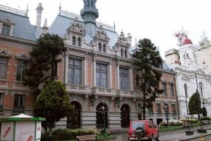 Carlos Mesa rechaza decisión del MAS sobre congelar cuentas del municipio paceño