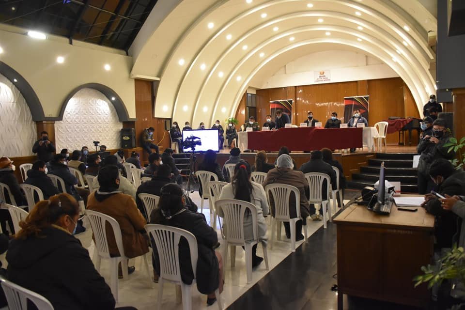 Cuarentena rígida Oruro