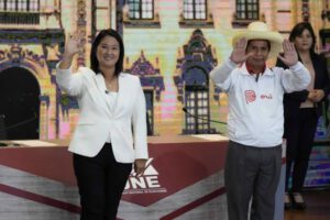 Balotaje en el Perú: Fujimori logra el 50.3% y Castillo el 49.7%