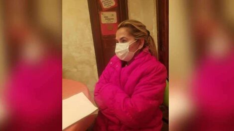 Jeanine Añez sufre una descompensación durante la audiencia del caso Gases Lacrimógenos