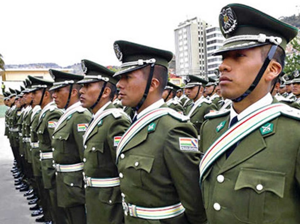 Ascenso a generales en la Policía por méritos