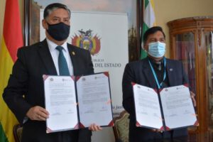 Convenio Fiscalía Ministerio de Educación para atender delitos contra estudiantes