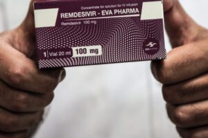 Aprehensión de propietaria de farmacia por vender Remdesivir