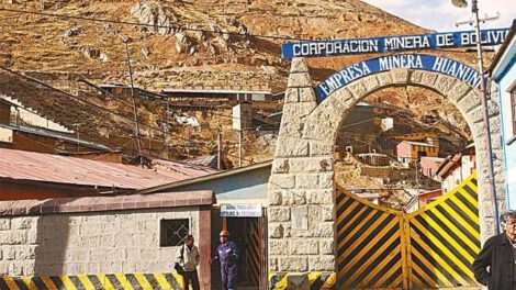 robo de mineral en la Empresa Minera Huanuni