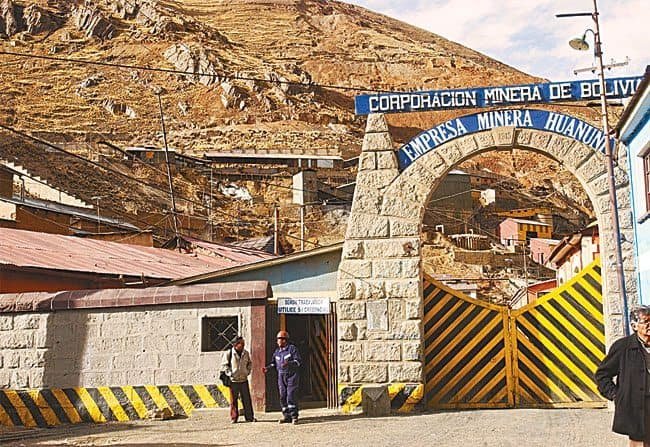 robo de mineral en la Empresa Minera Huanuni