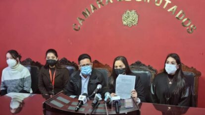 Acción Popular Liberen las vacunas ya presentada por legisladores de oposición