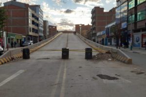 Paso a desnivel Oruro muestra deficiencias antes de su uso