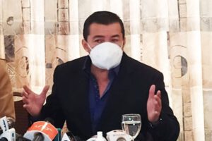 Jhonny Fernández en la ciudad de La Paz